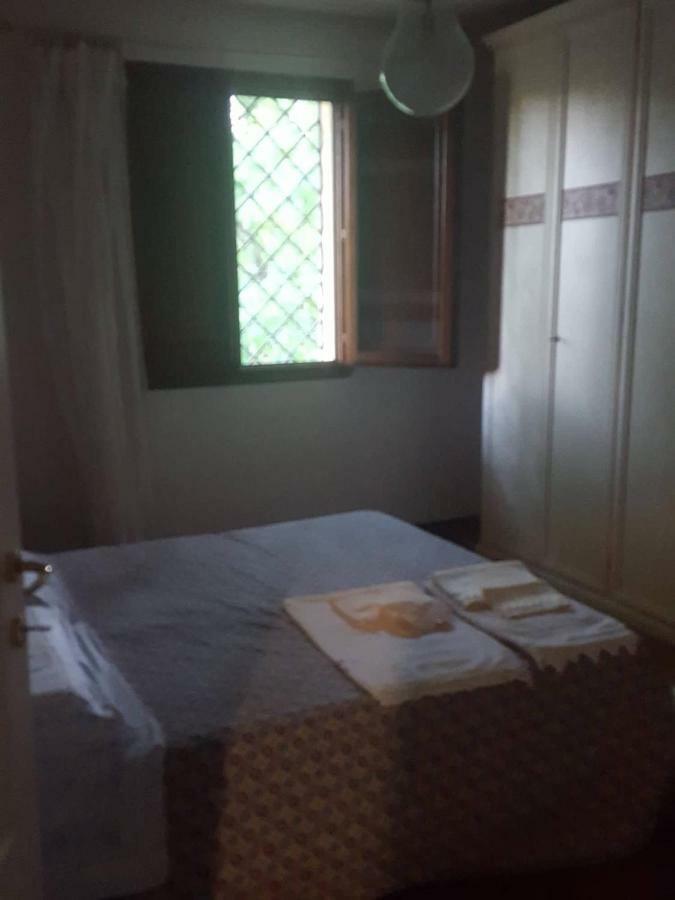 La Casa Della Quercia Guest House Lorenzana Ngoại thất bức ảnh